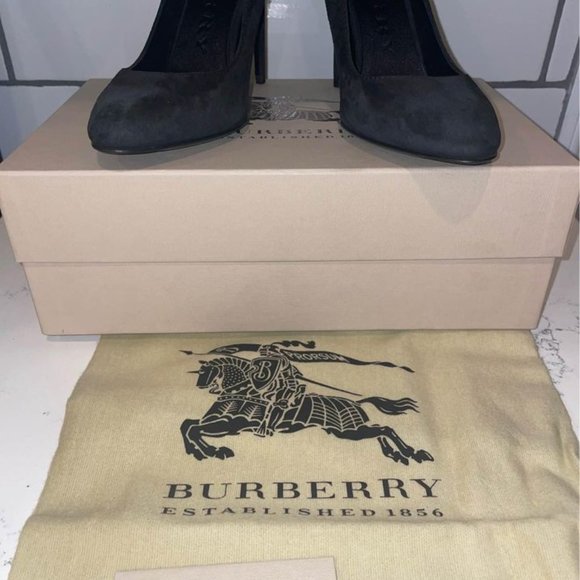 Burberry Margaery London Essentials BRAND NEW IN BOX/WTAGS & DUSTBAG - Picture 9 of 10